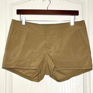 Arc'teryx Women's Parapet Shorts Sz 8 Tan Hiking Outdoor Gorpcore Terra Tex